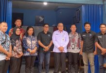 Beri Layanan Gratis Bantuan Hukum, Kemenko Kumham Imipas Kunjungi PBHI Sulsel FOTO: Deputi Bidang Koordinasi Hukum Kementerian Koordinator Bidang Politik, Hukum, Hak Asasi Manusia, Imigrasi dan Permasyarakatan (Kemenko Kumham Imipas) melakukan kunjungan kerja dan monitoring ke PBHI Sulsel.