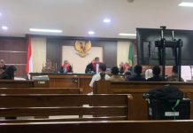 Ketua dan Sekertaris BPD Ungkap Penyelewengan Anggaran Dana Desa Bonea Kepulauan Selayar di Sidang TIPIKOR FOTO: Sidang lanjutan kasus dugaan korupsi Dana Desa di Desa Bonea, Kecamatan Pasimarannu, Kabupaten Kepulauan Selayar, Selasa (17/6/2025).