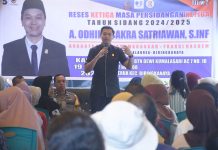 Legislator Fraksi Nasdem Memfasilitasi Pengurusan KIS Bagi Warga yang Belum Terdaftar FOTO: Anggota DPRD Kota Makassar, Odhika Cakra Satriawan menggelar kegiatan reses ketiga masa persidangan ketiga tahun 2024/2025 di tiga titik di Kecamatan Biringkanaya, Kamis (19/6/2025).