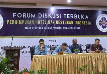 PHRI BPD Sumut Cari Solusi Lewat Diskusi Terbuka FOTO: Perhimpunan Hotel Dan Restoran Indonesia (PHRI) Sumut Badan Pimpinan Daerah Sumut menggelar Forum Diskusi Terbuka bertema "Strategi dan Inovasi Dalam Menjaga Dan Meningkatkan Kembali Stabilitas Iklim Usaha Perhotelan Di Sumatera Utara Jumat (20/6) di Grand Kanaya Hotel.