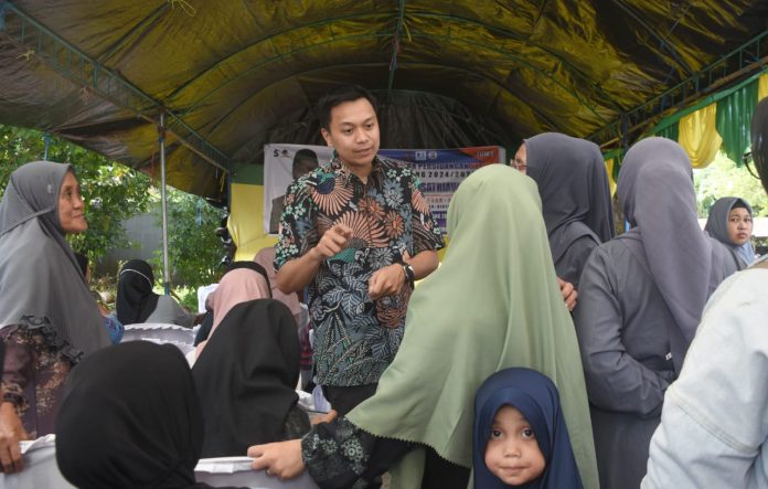 IMG-20250621-WA0268 FOTO: Anggota DPRD Kota Makassar, Odhika Cakra Satriawan kembali turun langsung menyapa konstituennya dalam kegiatan reses ketiga masa persidangan ketiga tahun 2024/2025 di Kecamatan Biringkanaya, Sabtu (21/6/2025).