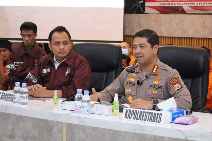 FOTO: Kapolrestabes Makassar, Kombes Pol Arya Perdana, S.H., S.I.K., M.Si dalam memimpin pengungkapan kasus narkoba berskala besar.