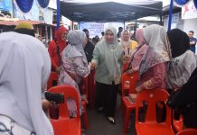 Ke Dapil Anggota DPRD Sulsel Fatma Wahyudin Soroti Penyaluran Beasiswa Pendidikan dan Dana Hibah ke Masjid FOTO: Anggota DPRD Sulsel, Fatma Wahyudin saat menggelar kegiatan Fungsi Pengawasan APBD tahun anggaran 2025. Bertempat di Jalan Sibula Dalam Nomor 96, Kelurahan Layang, Kecamatan Bontoala, pada Minggu (29/6/2025).