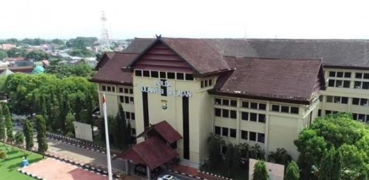 Magrib Hingga Tengah Malam, Penyidik Polda Sulsel Periksa Bupati Gowa FOTO: Markas Polda Sulawesi Selatan Jalan Perintis Kemerdekaan KM.16, Pai, Kecamatan Biringkanaya, Kota Makassar. (Properti via Google)