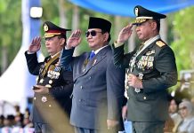 DI Hari Bhayangkara ke-79, Presiden Prabowo Luncurkan Satuan Pelayanan Pemenuhan Gizi FOTO: Presiden Prabowo saat menghadiri Hari Bhayangkara ke-79 Tahun di Monumen Nasional (Monas), Jakarta, pada Selasa, 1 Juli 2025. (Properti BPMI Setpres)