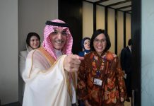 Menkeu Sri Bertemu Menteri Keuangan Kerajaan Arab Saudi di G20 FOTO: Menteri Keuangan (Menkeu) Republik Indonesia, Sri Mulyani Indrawati melakukan pertemuan dengan Menkeu Kerajaan Arab Saudi, Mohammed Al-Jadaan. (Properti via Facebook Sri Mulyani)