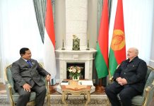 Bertemu Presiden Lukashenko di Ozyorny, Presiden Prabowo Bahas Kerja Sama Komoditas Strategis FOTO: Presiden RI Prabowo Subianto bertemu Presiden Lukashenko, Ozyorny, yang terletak di luar ibu kota Minsk pada Selasa (15/07/2025). (Properti Seskab)