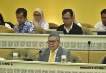 Taufan Pawe Perjuangkan Jaminan Pensiun PPPK, Minta Disamakan dengan PNS FOTO: Anggota Komisi II Dewan Perwakilan Rakyat Republik Indonesia (DPR RI) Fraksi Golkar, Taufan Pawe.