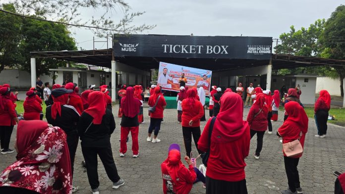 IMG-20250702-WA0317(1) FOTO: Komunitas Senam Nusantara (KSN) DPW PKS Sumut di Pekan Raya Sumatera Utara (PRSU) di Jalan Jenderal Gatot Subroto, Kelurahan Sei Sikambing C II, Kecamatan Medan Helvetia.