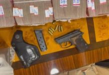 2 Pucuk Senpi dan Uang Cash Rp28 miliar Diamankan KPK dari Kediaman Kadis PUPR Sumut Nonaktif FOTO: Senpi dan uang diamankan dari rumah Kadis PUPR Sumut nonaktif. (Foto: dok. Istimewa)