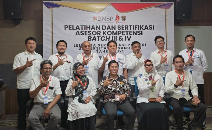 IMG-20250705-WA0296 FOTO: Sebanyak 44 dosen Universitas Hasanuddin mengikuti Uji Sertifikasi Asesor Kompetensi pada Sabtu, 5 Juli 2025.