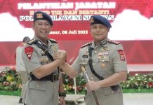 Gibran Center Sulsel Apresiasi Sertijab Dansat Brimob: Harapkan Peran Strategis dalam Konsolidasi Sosial Pasca Pemilu FOTO: Serah Terima Jabatan (Sertijab) Komandan Satuan Brimob Polda Sulawesi Selatan dari Kombes Pol Heru Novianto, S.I.K., M.Han. kepada Kombes Pol Muhammad Ridwan, S.I.K., M.H. berlangsung khidmat di Aula Mapolda Sulsel.
