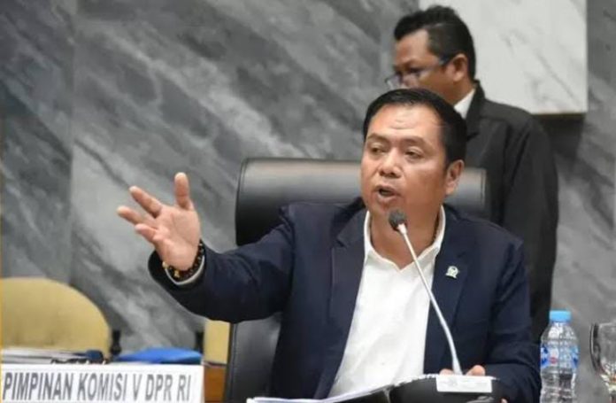FOTO: Ketua Komisi V DPR dari Fraksi PDI-P, Lasarus. (Istimewa)