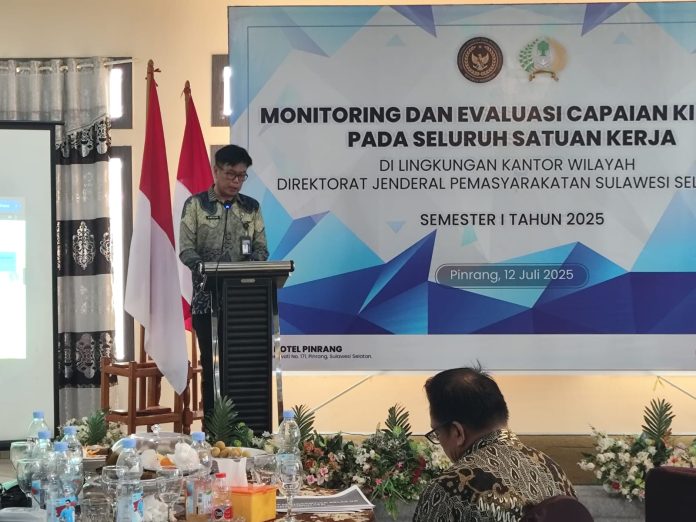 IMG-20250714-WA0120 FOTO: Rumah Tahanan Negara Kelas IIB Barru turut hadir dan berpartisipasi aktif dalam kegiatan Monitoring dan Evaluasi Capaian Kinerja pada Seluruh Satuan Kerja di Lingkungan Kantor Wilayah Direktorat Jenderal Pemasyarakatan Sulawesi Selatan Semester I Tahun 2025, yang digelar di Pinrang, Sabtu (12/7).