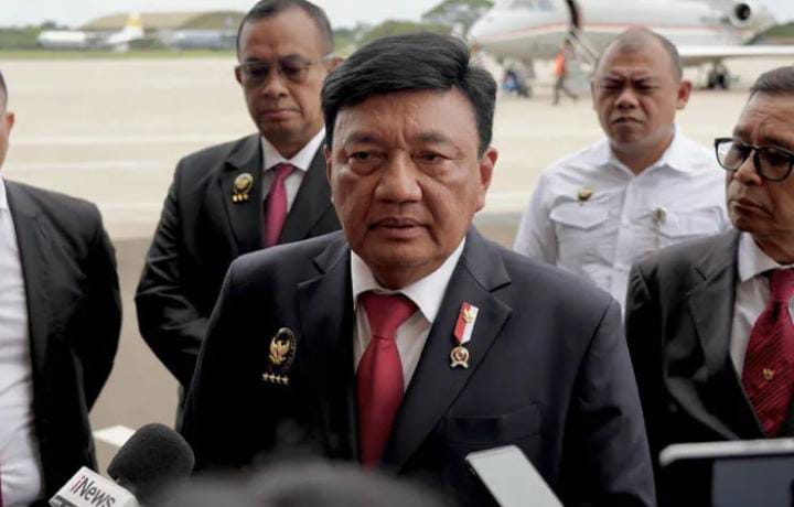 FOTO: Menkopolkam RI Budi Gunawan menegaskan pemerintah menutup total jalur pendakian Gunung Rinjani untuk sementara waktu. (Foto: Dok. Kemenko Polkam RI)