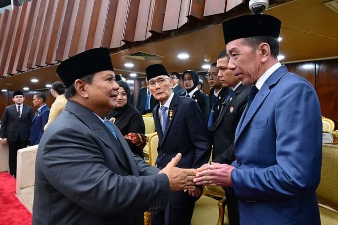 FOTO: Presiden Prabowo Subianto saat menyalami Joko Widodo atau Jokowi (BPMI Setpres)