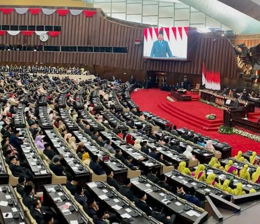 Putri Dakka dan Nessy Kalviya Bakal Dilantik Sebagai Anggota DPR RI Pengganti Antarwaktu FOTO: Sidang tahunan MPR, DPR dan DPD RI. (Properti via Facebook)