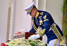 Derap Kuda, Deru Motoris, dan Sakralnya Sang Merah Putih di Istana Merdeka FOTO: Prosesi kirab budaya dari Monumen Nasional (Monas) menuju Istana Merdeka, Jakarta, pada Minggu pagi (17/08/2025), (Sumber: BPMI Setpres)