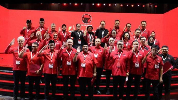 FOTO: Pengurus PDIP 2025-2030 dilantik Megawati Soekarnoputri. (dok. Monang Sinaga)