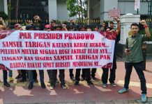 Aliansi Mahasiswa minta Presiden Prabowo Turun Tangan Eksekusi Samsul Tarigan FOTO: Aliansi Mahasiswa Sumut Bersatu (AMSUB) menggelar aksi unjuk rasa.