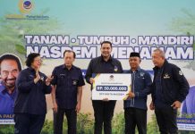 Disela-sela Rakernas, Pengurus DPP Nasdem Gelar Aksi Penanaman Pohon FOTO: Dari kiri Siti Nurbaya Bakar, Sutiyoso, Prananda Paloh, Ketua Koordinator Bappilu Partai NasDem dan Paling Kanan Wakil Ketua Umum Partai NasDem Saan Mustopa. (Properti DPP Partai NasDem)