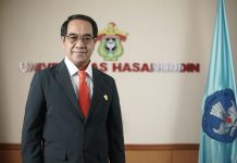 Arief Wicaksono: Citra UNHAS Menguat di Bawah Kepemimpinan Prof. Jamaluddin Jompa FOTO: Prof Dr. Ir. Jamaluddin Jompa M.S.c., Dosen dan Guru Besar Biologi serta Ekologi Kelautan pada Fakultas Ilmu Kelautan dan Perikanan (FIKP) Universirtas Hasanuddin (Unhas).