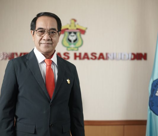 Rektor Unhas Sampaikan Himbauan Pasca Aksi Demonstrasi Nasional FOTO: Prof Dr. Ir. Jamaluddin Jompa M.S.c., Dosen dan Guru Besar Biologi serta Ekologi Kelautan pada Fakultas Ilmu Kelautan dan Perikanan (FIKP) Universirtas Hasanuddin (Unhas).