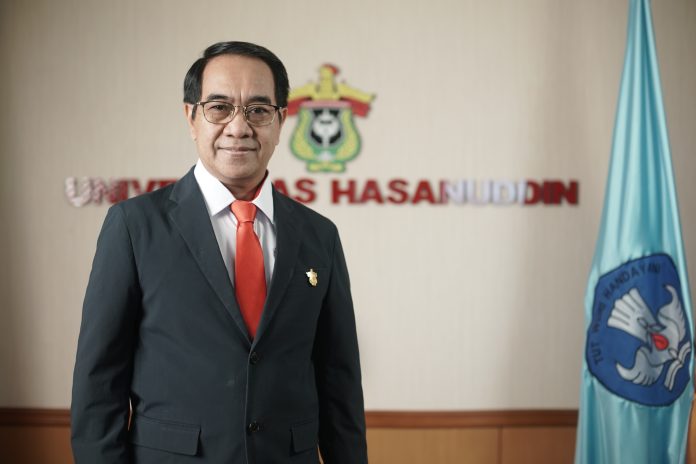 FOTO: Prof Dr. Ir. Jamaluddin Jompa M.S.c., Dosen dan Guru Besar Biologi serta Ekologi Kelautan pada Fakultas Ilmu Kelautan dan Perikanan (FIKP) Universirtas Hasanuddin (Unhas).