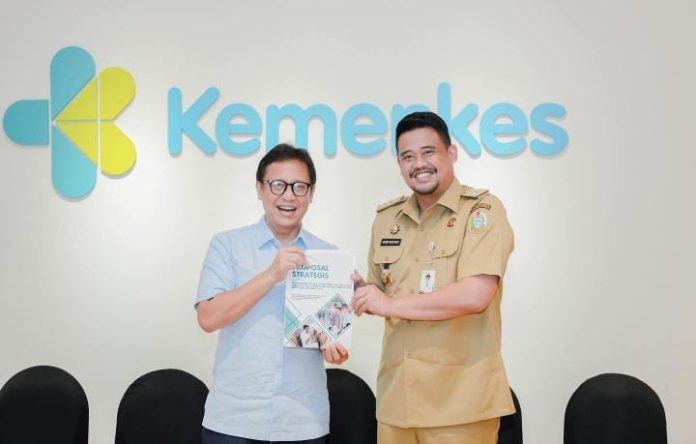 IMG-20250812-WA0007(1) FOTO: Gubernur Sumatera Utara, Bobby Nasution langsung tancap gas saat menemui Menteri Kesehatan (Menkes) Budi Gunadi Sadikin. (Properti via Facebook Bobby Nasution)