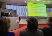 Taruna Ikrar Paparkan Strategi Indonesia Jadi Pemain Utama Inovasi Medis Dunia FOTO: Prof Taruna Ikrar, Kepala Badan Pengawas Obat dan Makanan (BPOM) RI, Membawa semangat transformasi kesehatan global melalui kuliah umum di University of New South Wales (UNSW Sydney).