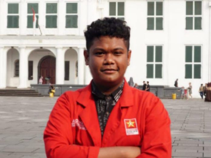 FOTO: Aktivis mahasiswa Kota Palopo, Adrianto Tambunan, Kader Liga Mahasiswa Nasional untuk Demokrasi (LMND).