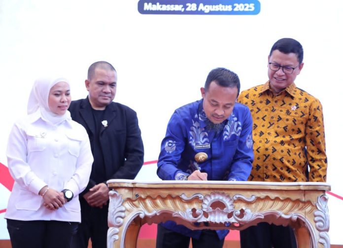 IMG-20250828-WA0279 FOTO: Bertempat di Rumah Jabatan Gubernur Sulawesi Selatan, BPOM menerima hibah tanah seluas 10 hektar di Kabupaten Maros untuk pendirian Sekolah Vokasi BPOM.