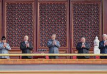 Prabowo Berada di Panggung Utama Parade Militer China, Donald Trump Berikan Salam Hangat ke Putin dan Kim Jong Un FOTO: Sederet Kepala Negara menghadiri parade militer China pada Rabu (3/9) Mereka diantaranya Presiden Rusia Vladimir Putin, Pemimpin Korea Utara Kim Jong Un, hingga Presiden RI Prabowo Subianto (Properti Seskab)