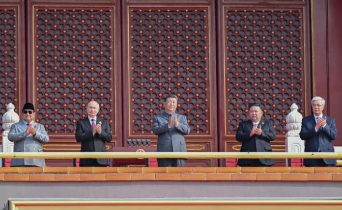 IMG-20250905-WA0021 FOTO: Sederet Kepala Negara menghadiri parade militer China pada Rabu (3/9) Mereka diantaranya Presiden Rusia Vladimir Putin, Pemimpin Korea Utara Kim Jong Un, hingga Presiden RI Prabowo Subianto (Properti Seskab)