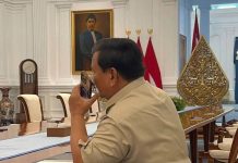 Doha Diserang Israel, Presiden Prabowo Telepon Emir Qatar Tegaskan Solidaritas FOTO: Presiden Prabowo saat menelpon Emir Qatar Pascaserangan Israel ke Doha. (Properti milik BPMI Setpres)