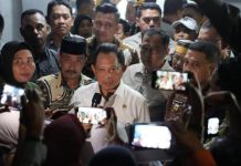 Mendagri Puji Bupati Sidrap Soal Realisasi Belanja APBD 2025 FOTO: Menteri Dalam Negeri Tito Karnavian saat menemui wartawan usai menghadiri rapat koordinasi bersama Gubernur Sulawesi Selatan, Wakil Gubernur, Forkopimda Sulsel, serta seluruh bupati dan wali kota se-Sulawesi Selatan (Sulsel) di rumah jabatan Gubernur Sulsel, Rabu (10/9/2025).