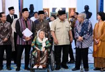 Presiden Setuju Usulan Gerakan Nurani Bangsa Soal Reformasi Kepolisian FOTO: Presiden Prabowo Subianto saat menerima tokoh-tokoh senior yang tergabung dalam Gerakan Nurani Bangsa di Kompleks Istana Kepresidenan, Jakarta Pusat, Kamis (11/9/2025). (Properti Seskab)