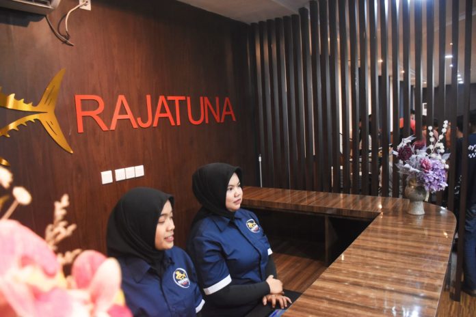 FOTO: Rumah makan Raja Tuna dan cafe Kohibara di Jalan Gunung Latimojong Nomor 127, Kota Makassar.