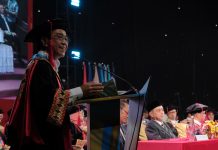 Dies Natalis ke-69 Unhas: Prof. JJ Paparkan Capaian dan Komitmen Bangun Pendidikan Bermutu FOTO: Rektor Unhas Prof. Dr. Ir. Jamaluddin Jompa, M.Sc., memaparkan sejumlah capaian Unhas dalam berbagai bidang. Kegiatan berlangsung mulai pukul 08.30 Wita di Baruga A.P Pettarani, Kampus Unhas Tamalanrea, Makassar, Sabtu (13/09).