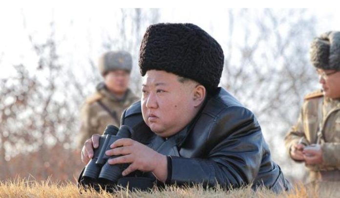 IMG-20250914-WA0296 FOTO: Presiden Korea Utara Kim Jong Un saat melakukan uji coba peluncuran rudal jelajah strategis. (KCNA via REUTERS)