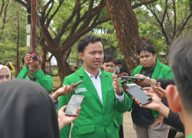 IMG-20250920-WA0158 FOTO: Presiden Mahasiswa Universitas Islam Negeri Alauddin Makassar (Presma UINAM), Muh. Zulhamdi Suhafid,