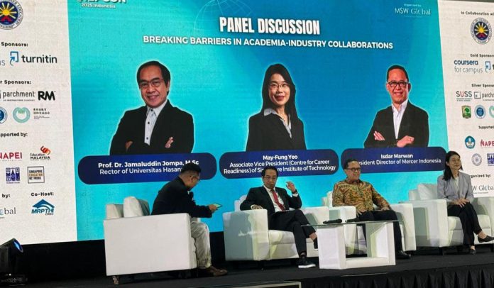 IMG-20250927-WA0207 FOTO: Rektor Universitas Hasanuddin, Prof. Dr. Ir. Jamaluddin Jompa, M.Sc., hadir sebagai pembicara dalam Higher Education Partnership Conference (HEPCON) Indonesia 2025 yang berlangsung pada 26–27 September di Balai Kartini (Kartini Expo Center), Jakarta.