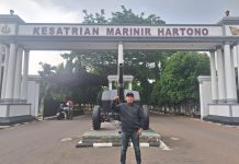 LASKAR Sulsel Laporkan Keterlibatan Oknum Berseragam Loreng di Sengketa Tanah ke Markas Marinir Cilandak FOTO: Ketua Umum LASKAR, Illank Radjab, S.H., usai melayangkan laporan resmi ke Markas Komando Marinir di Cilandak, Pasar Minggu, Jakarta Selatan, terkait dugaan keterlibatan oknum marinir bersenjata dalam penguasaan lahan sengketa di Kota Makassar.