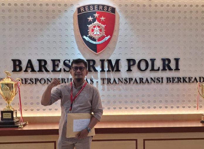 FOTO: Illank Radjab, S.H., Ketua Umum LASKAR Sulsel, yang datang ke Mabes Polri di Jakarta, Rabu (8/10/2025).