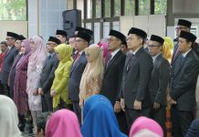 Dari Dekan Hingga Kepala Sub Bagian, Ini Nama-nama Pejabat Baru Unhas yang Dilantik Rektor FOTO: Rektor Unhas, Prof. Dr. Ir. Jamaluddin Jompa, M.Sc. melantik 48 pejabat baru di lingkup Universitas Hasanuddin. Kegiatan berlangsung pukul 10.00 Wita di Lantai Dasar Gedung Rektorat, Kampus Unhas Tamalanrea, Makassar, Jumat (10/10).