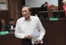 Usai Divonis, Bos PT Duta Palma Group Ingin Hibahkan Aset Senilai Rp 10 triliun ke Danantara FOTO: Sidang Vonis terdakwa PT Duta Palma Surya Darmadi di Pengadilan Tipikor. (Sumber: Sinpo.id)