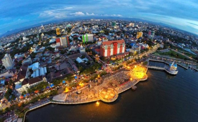 IMG-20251011-WA0469 FOTO: Kota Makassar dilihat dari udara (Sumber media sosial X)