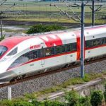 Menkeu Sebut Utang Proyek KCJB Bukan Tanggungan APBN FOTO: Kereta Cepat Jakarta-Bandung (KCJB) atau Whoosh. (Properti via Google)