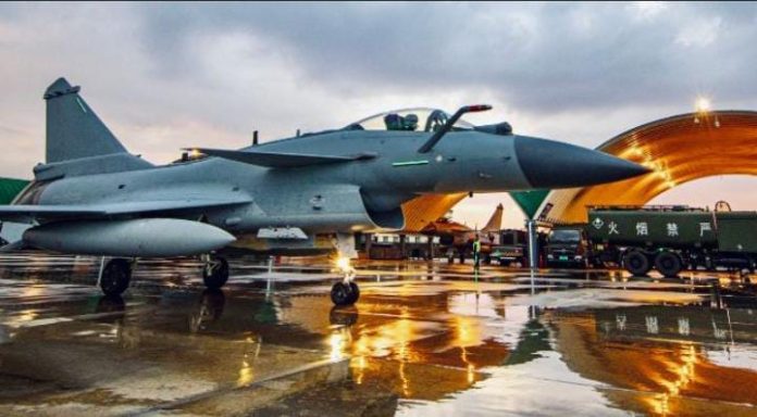 IMG-20251017-WA0168 FOTO: Jet Tempur asal China, Chengdu J-10C. (Istimewa)