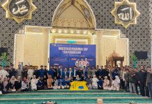 PMII Makassar Sukses Gelar Maulid dan Doa Kebangsaan, Tekankan Nilai Keteladanan Rasulullah SAW FOTO: Pengurus Cabang (PC) Pergerakan Mahasiswa Islam Indonesia (PMII) Kota Makassar sukses menggelar peringatan Maulid Nabi Muhammad SAW dan Doa Kebangsaan pada, Kamis (16/10/2025) malam.